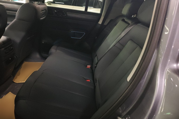 方程豹 豹5 2025款 210KM 云辇天神Ultra版中控内饰21