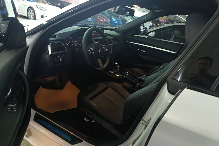 宝马3系GT 2019款 320i M运动套装局部细节19