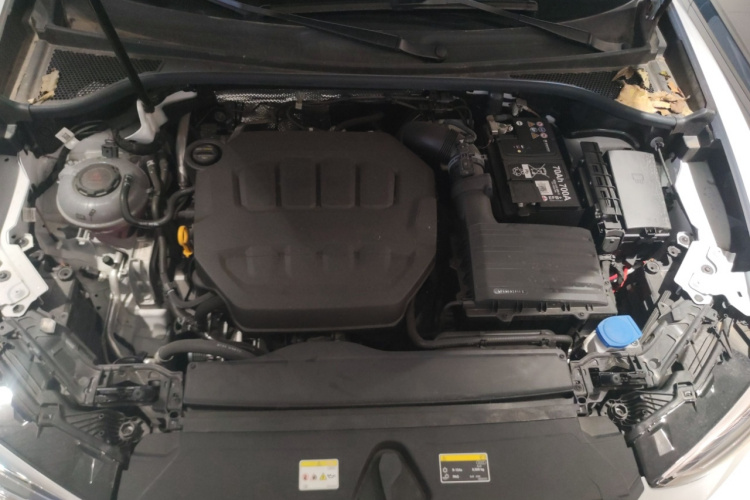 奥迪Q3 2024款 40 TFSI 时尚动感型机舱底盘24