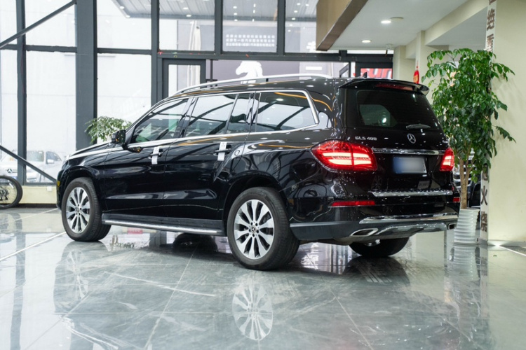 奔驰GLS 2017款 GLS 400 4MATIC时尚型车身外观6007