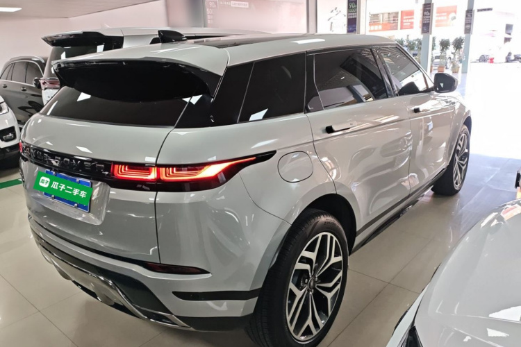 路虎 揽胜极光 2023款 极光L 249PS 豪华版车身外观7