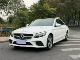 奔驰C级 2020款 C 260 L 运动版
