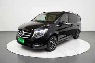 奔驰V级 2018款 V 260 L 尊贵加长版 国VI