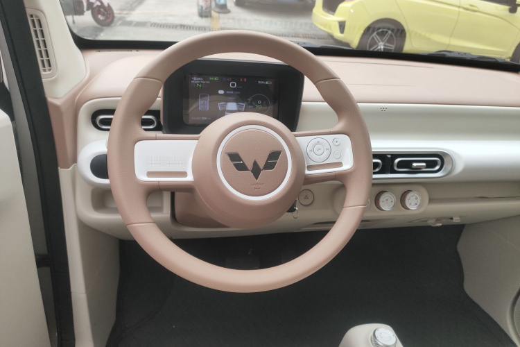 五菱汽车 宏光MINIEV 2024款 第三代 215km 青春版中控内饰13