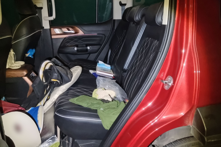 坦克300 2021款 越野版 2.0T 挑战者中控内饰21