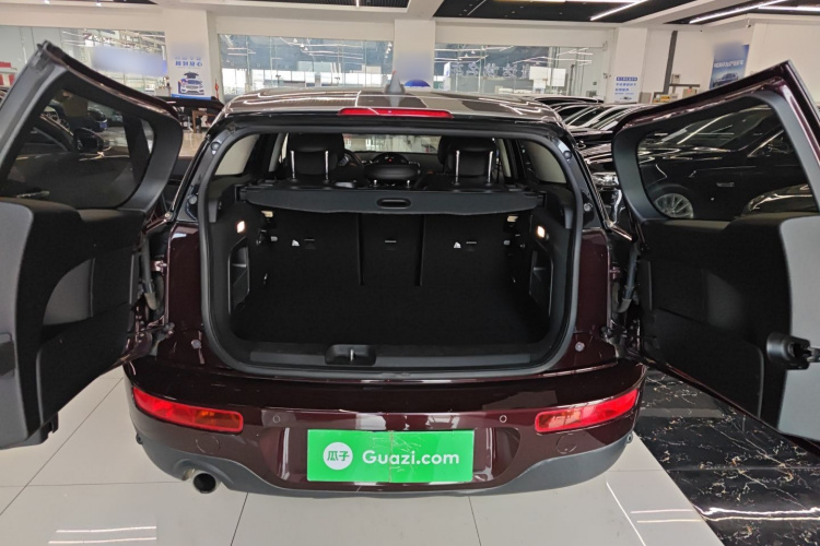 MINI Clubman 2016款 改款 1.5T COOPER 鉴赏家版机舱底盘23