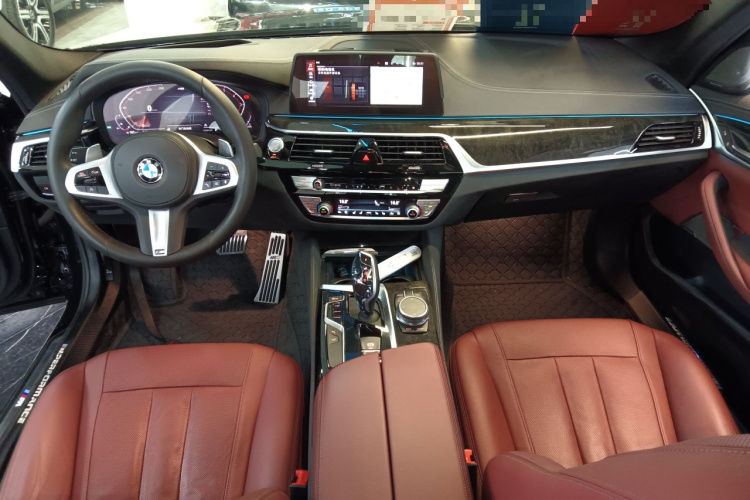 宝马5系 2020款 530Li 尊享型 M运动套装中控内饰12