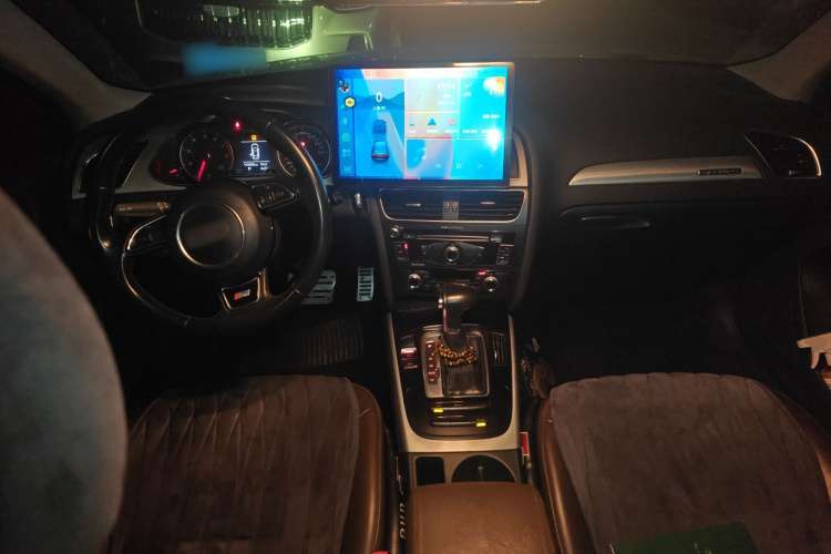 奥迪A4L 2015款 45 TFSI quattro个性运动型中控内饰12