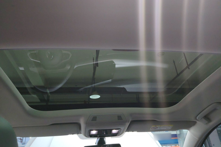 大众 高尔夫 2023款 改款 280TSI DSG Pro中控内饰22