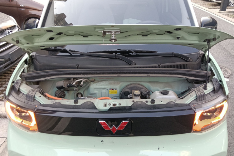 五菱汽车 宏光MINIEV 2021款 马卡龙臻享款 磷酸铁锂机舱底盘24