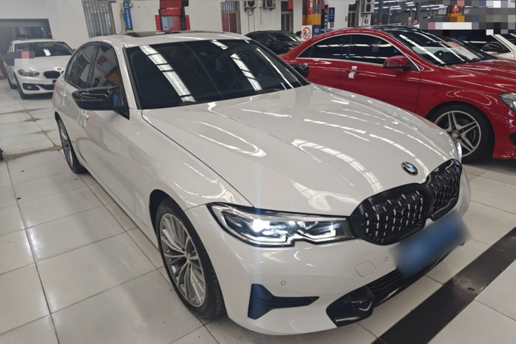 宝马3系 2020款 320i 运动套装车身外观3
