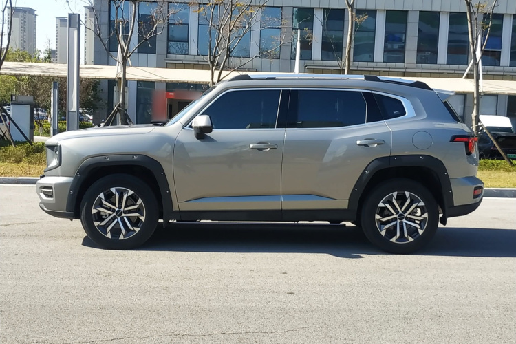 哈弗大狗 PLUS 2023款 1.5T 两驱潮野版Plus车身外观6010