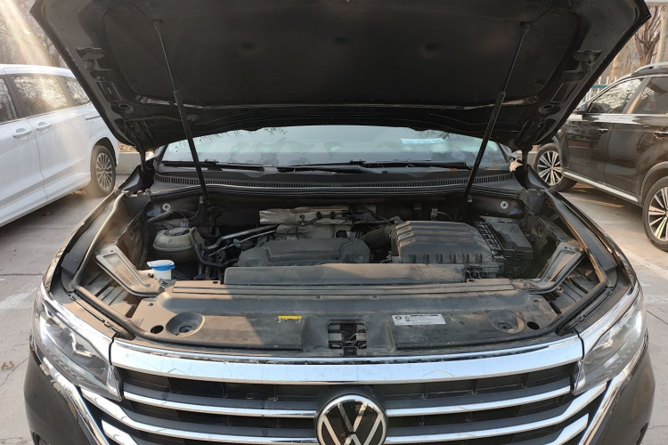 大众 威然 2024款 330TSI 豪华版机舱底盘24