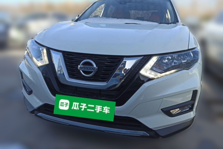 日产 奇骏 2019款 2.0L CVT舒适版 2WD车身外观2