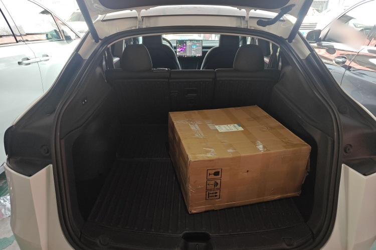 特斯拉 Model Y 2025款 后轮驱动版局部细节23