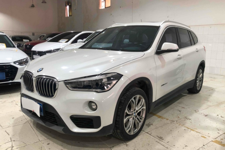 宝马X1 2018款 sDrive20Li 领先型车身外观1