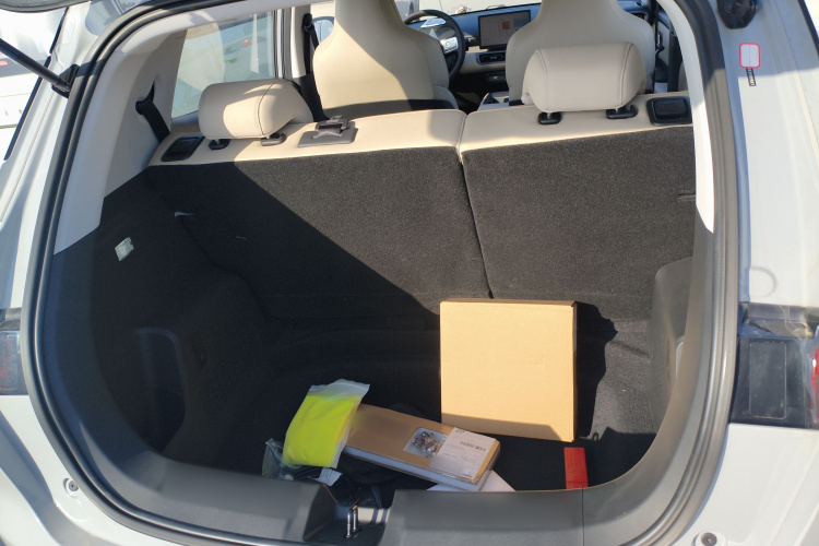 五菱汽车 五菱缤果PLUS 2024款 401km 五座版局部细节23