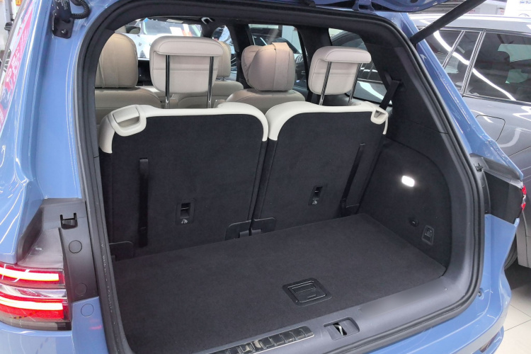 理想汽车 理想ONE 2021款 增程6座版机舱底盘23