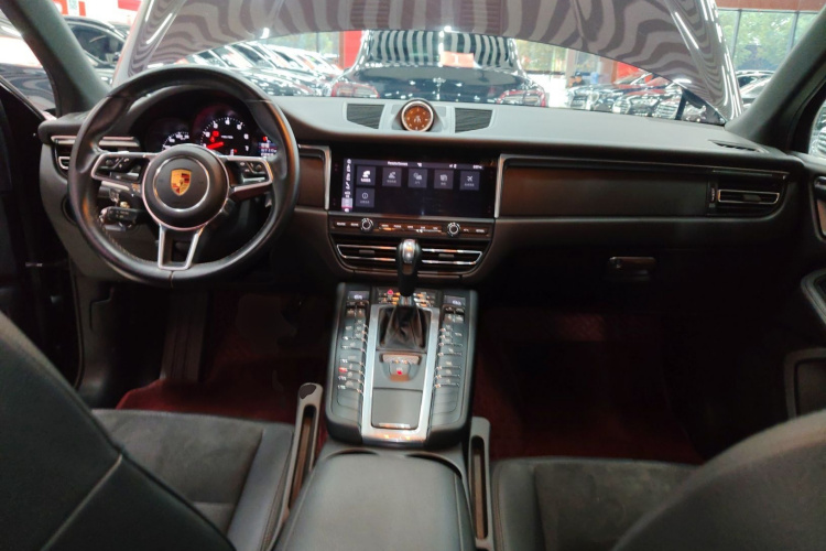 保时捷 2018款 Macan 2.0T中控内饰12
