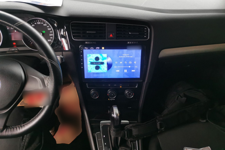 大众 高尔夫 2018款 1.6L 自动时尚型中控内饰12