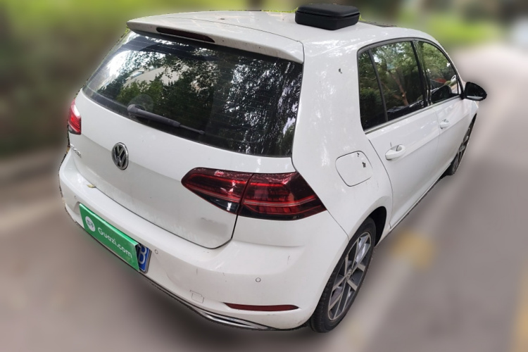 大众 高尔夫 2018款  230TSI 自动豪华型车身外观6005