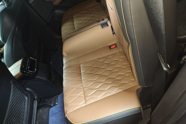 比亚迪 唐新能源 2021款 DM 2.0T 四驱高性能版创世旗舰型中控内饰7002