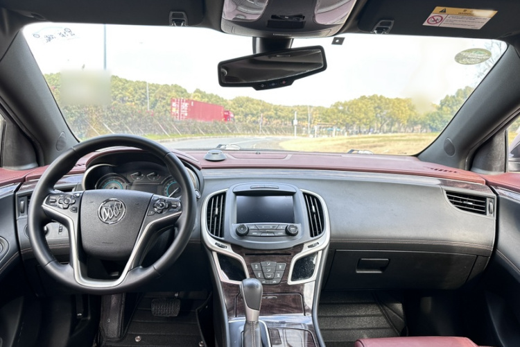 别克 君越 2013款 2.4L SIDI精英舒适型中控内饰7001