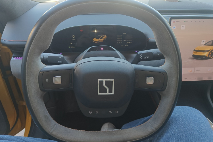 极氪007 2024款 四驱性能版 100kWh局部细节13