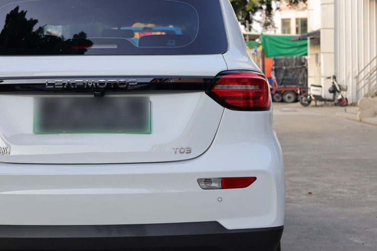 零跑汽车 零跑T03 2025款 310舒享版车身外观6011