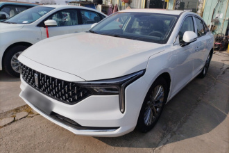 奔腾B70 2025款 龙耀版 1.5T 欢享型