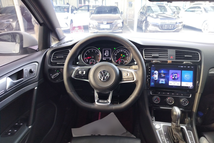 大众 高尔夫 2018款 280TSI 自动R-Line型中控内饰13
