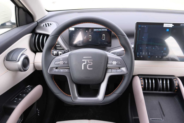 比亚迪 元PLUS 2025款 智驾版 510KM 领先型中控内饰7003