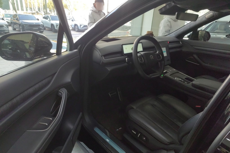 蔚来ES8 2023款 75kWh中控内饰20