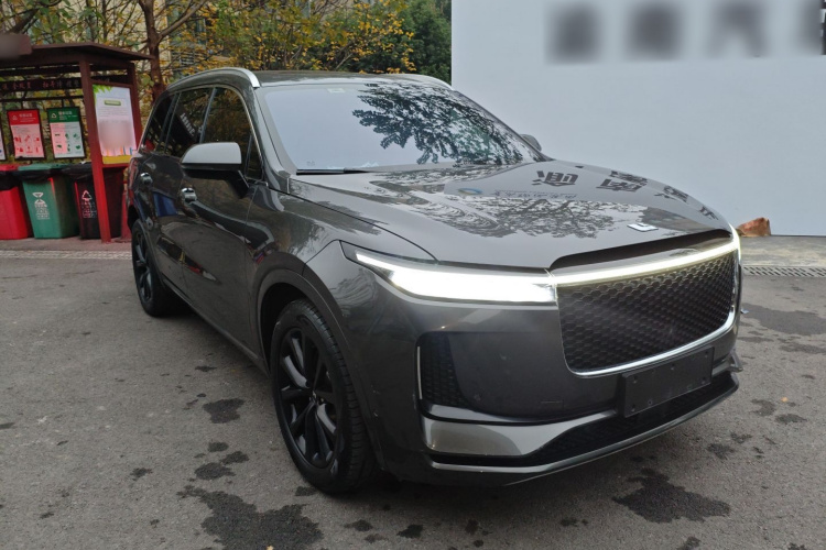 理想汽车 理想ONE 2021款 增程6座版车身外观3