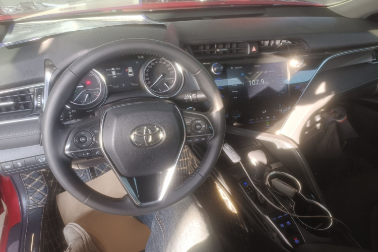 丰田 凯美瑞 2019款 双擎 2.5HS 锋尚版 国VI中控内饰7002