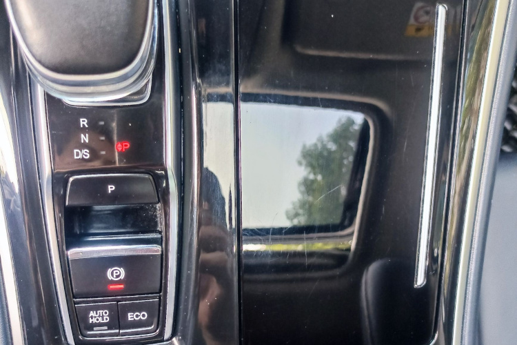 广汽传祺 传祺M8 2021款 大师系列 390T 尊贵版局部细节9012