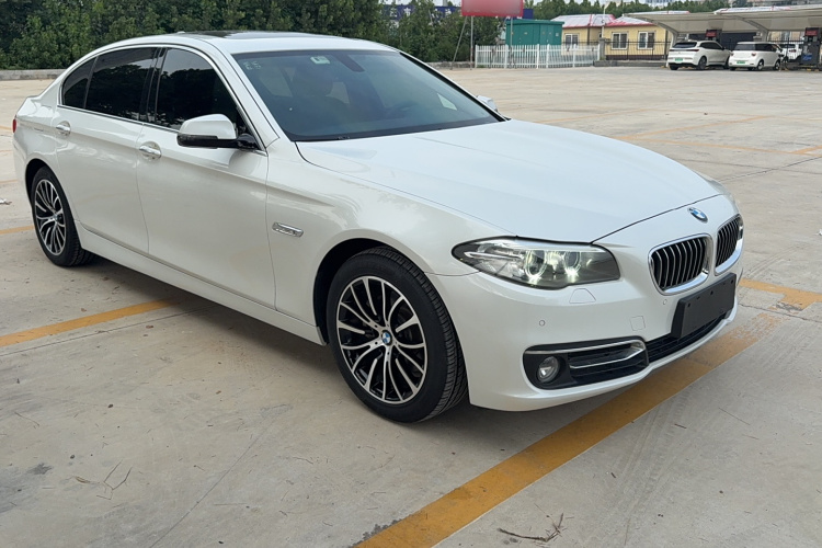 宝马5系 2014款 525Li 豪华设计套装车身外观6006