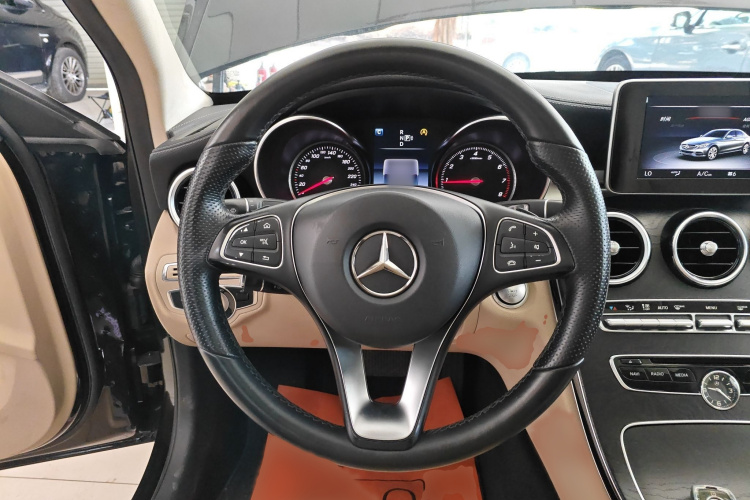 奔驰C级 2015款 C 200 L 运动型局部细节13