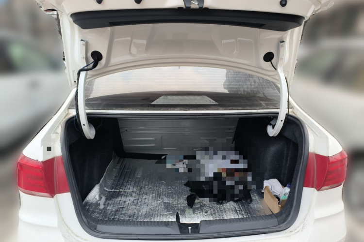 大众 桑塔纳 2021款 1.5L 自动风尚版中控内饰23