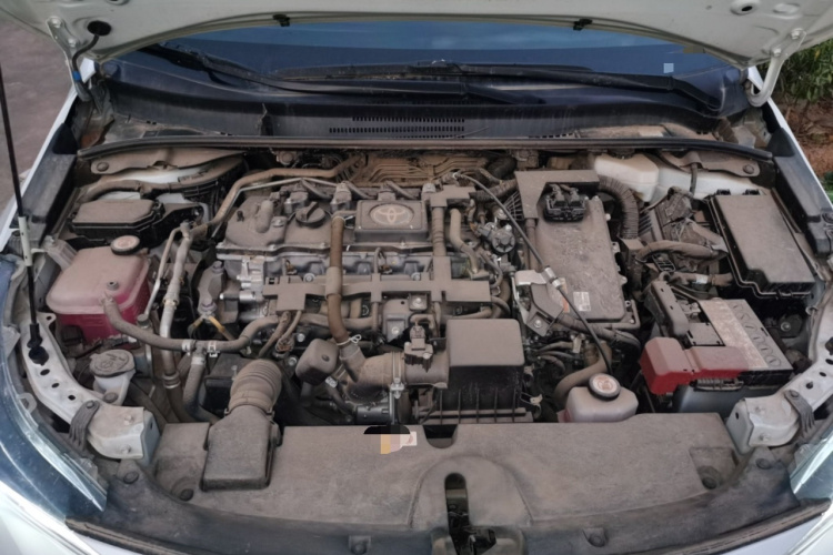 丰田 雷凌 2022款 双擎 1.8H E-CVT运动版局部细节24