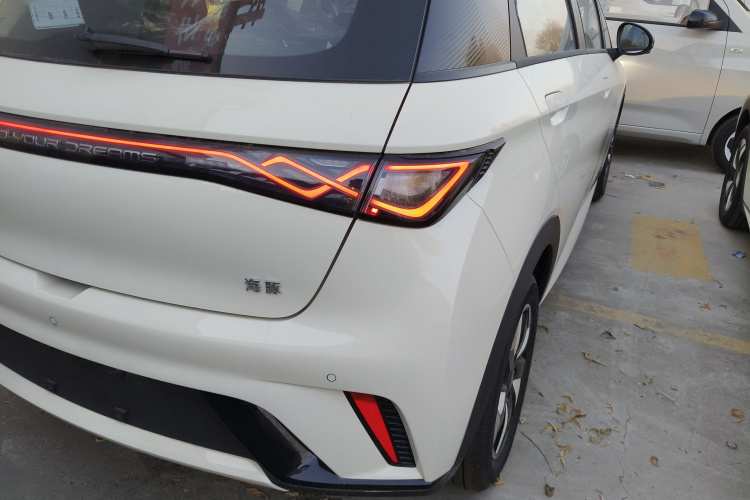 比亚迪 海豚 2025款 420km 自由版车身外观6006