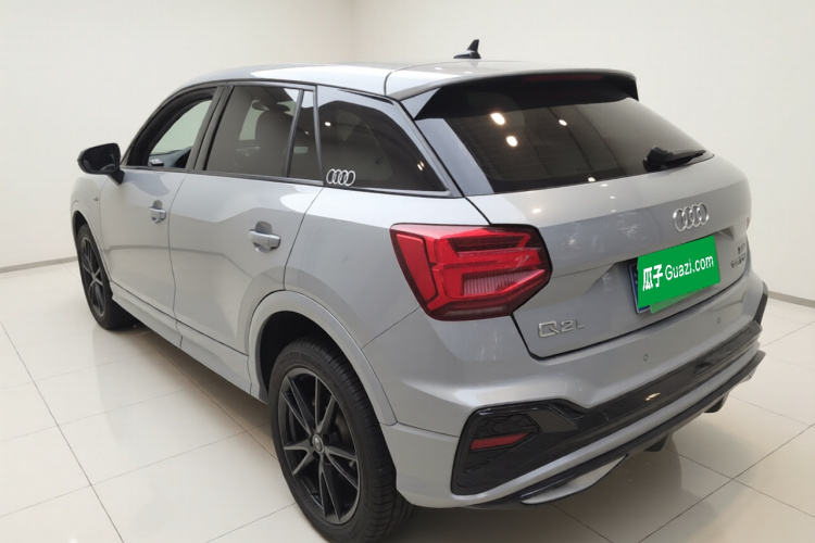 奥迪Q2L 2022款 35 TFSI 进取动感型车身外观5