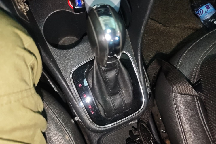 大众 Polo 2016款 1.6L 自动舒适型局部细节18