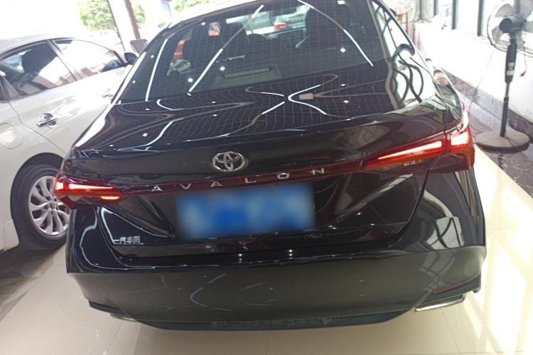 丰田 亚洲龙 2019款 2.0L 进取版 国VI车身外观6004