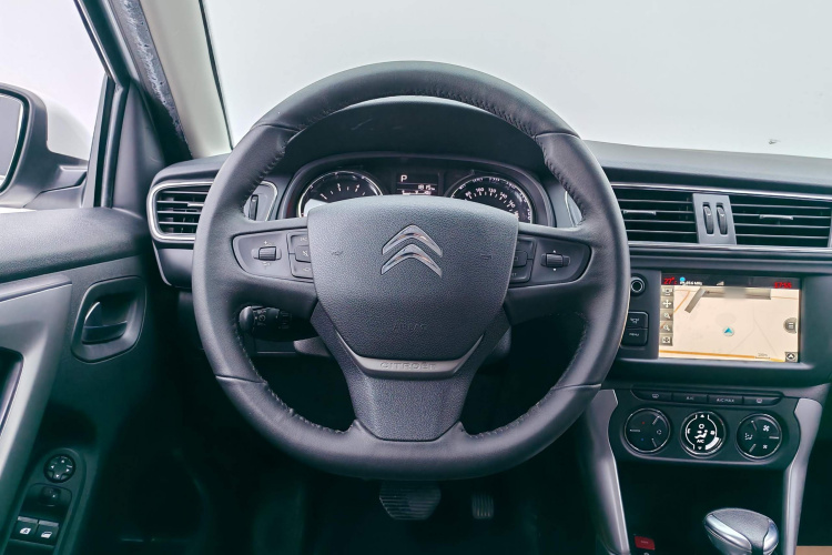 雪铁龙C3-XR 2018款 230THP 自动智能型中控内饰13