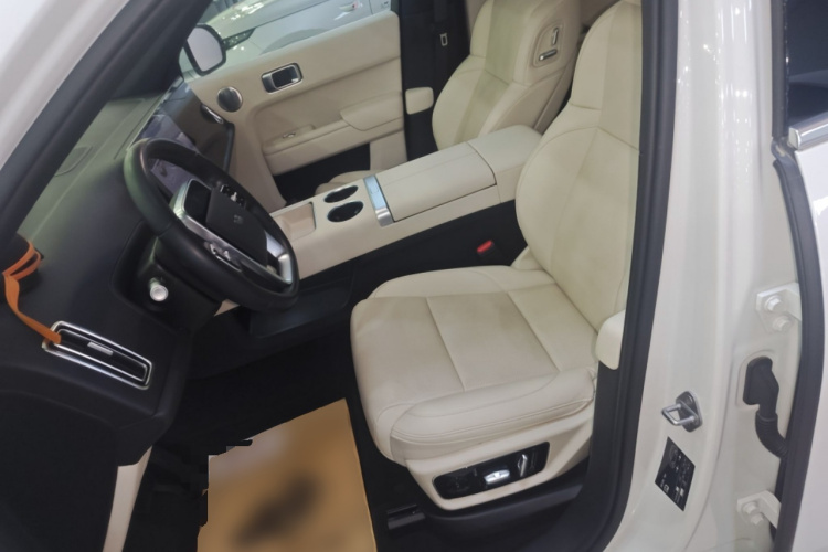 理想汽车 理想L7 2024款 MAX中控内饰19