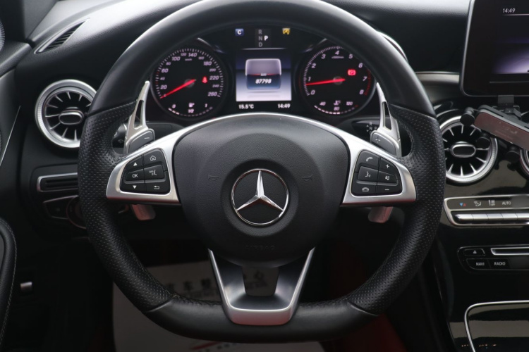 奔驰C级 2018款 C 200 运动版中控内饰7005