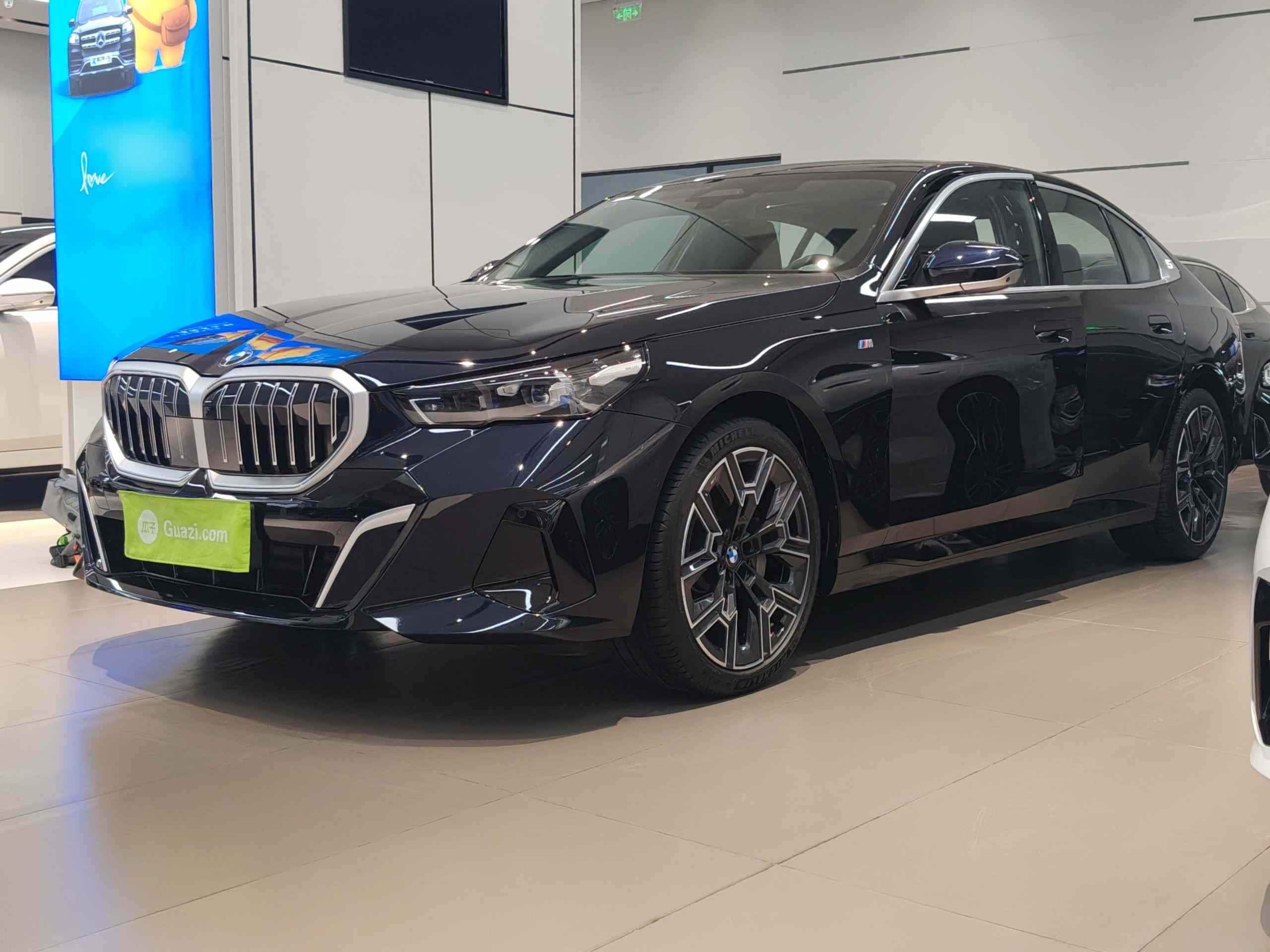 宝马5系 2025款 530Li 尊享型 M运动套装(2)