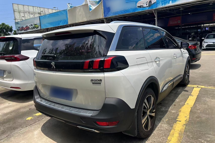 标致5008 2017款 350THP 7座精英版车身外观6005