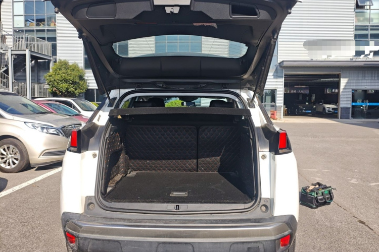 标致4008 2017款 350THP 精英版局部细节23